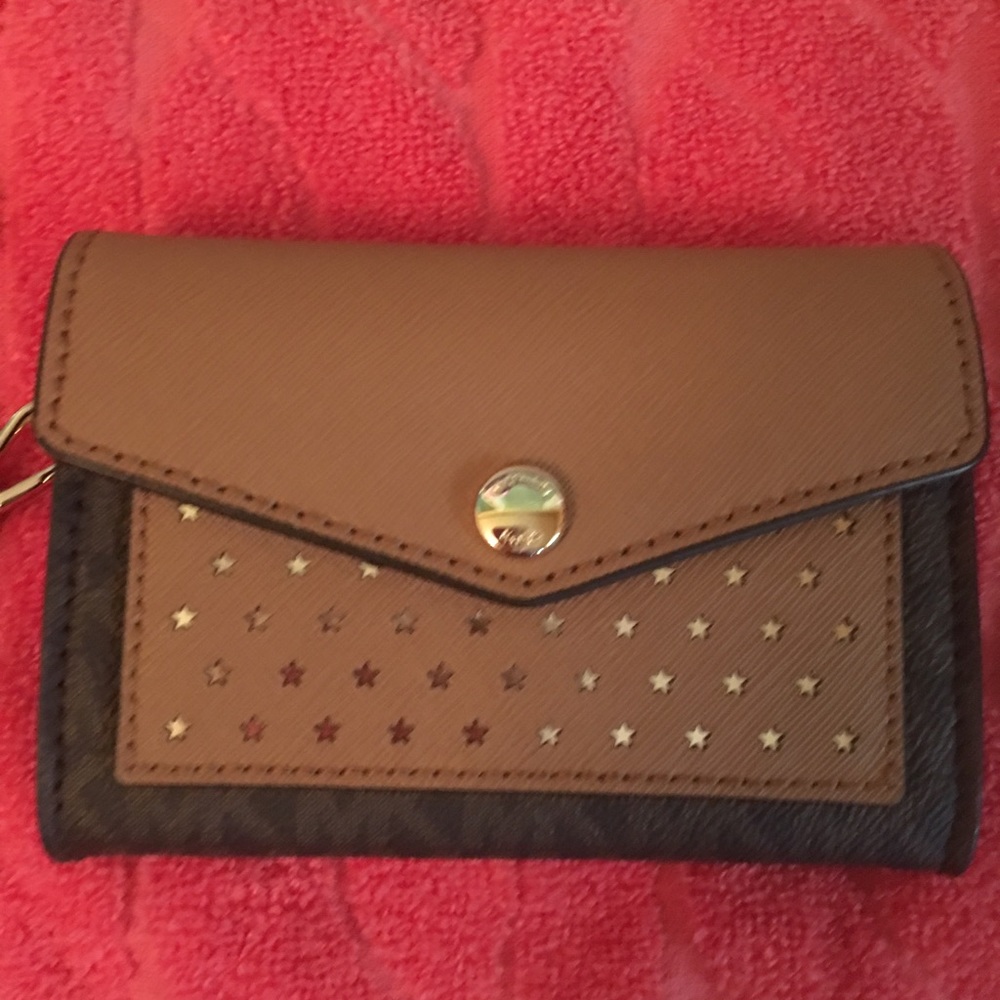 Michael Kors wallet ( Honey )